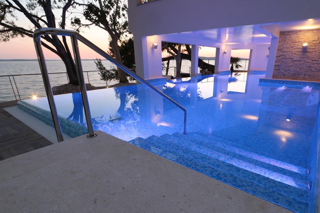 Hotel Vila 4M Ražanac Dış mekan fotoğraf