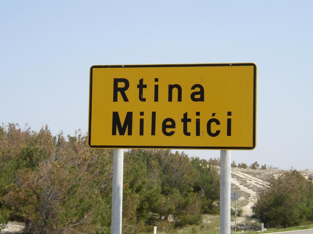 Hotel Vila 4M Ražanac Dış mekan fotoğraf