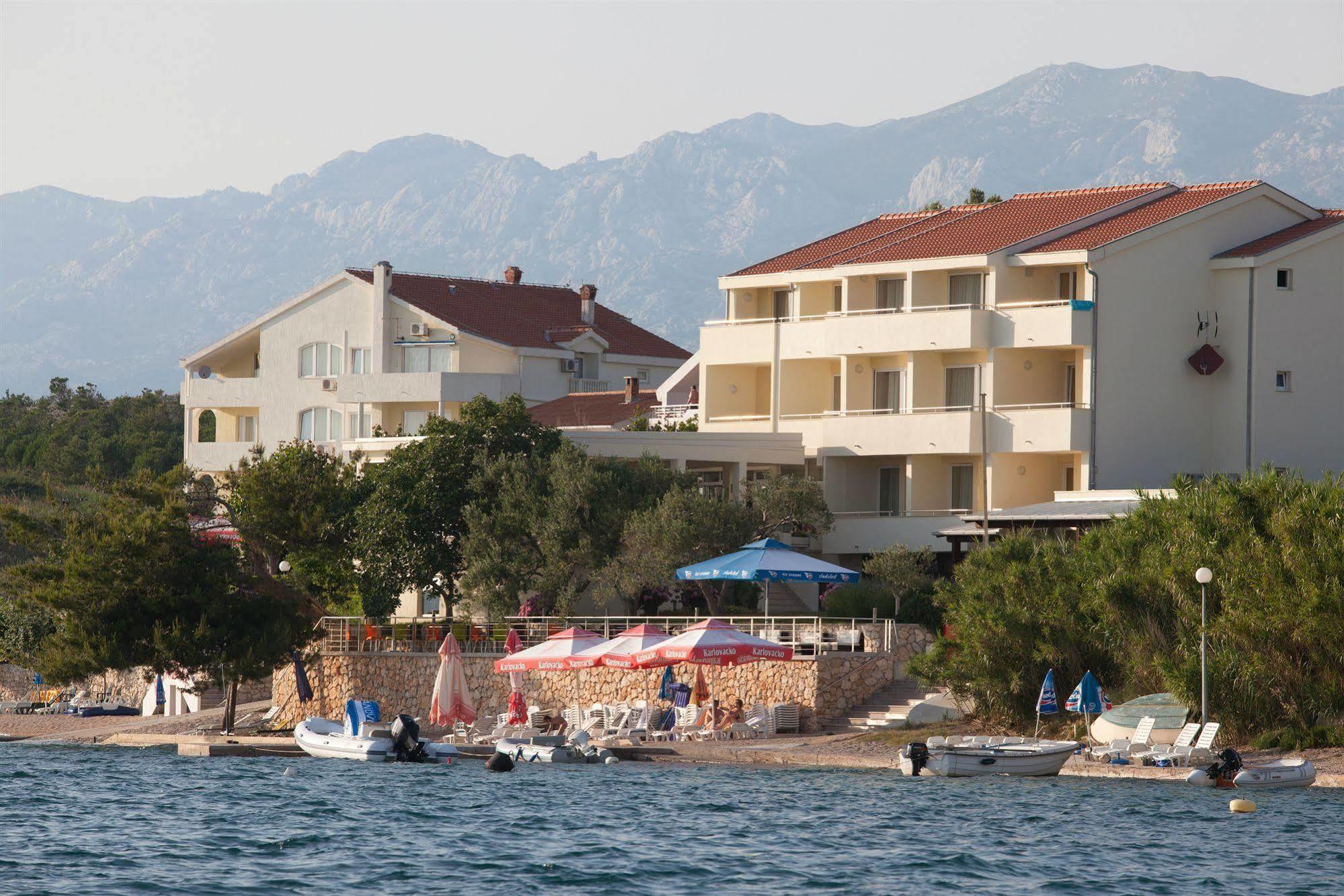 Hotel Vila 4M Ražanac Dış mekan fotoğraf