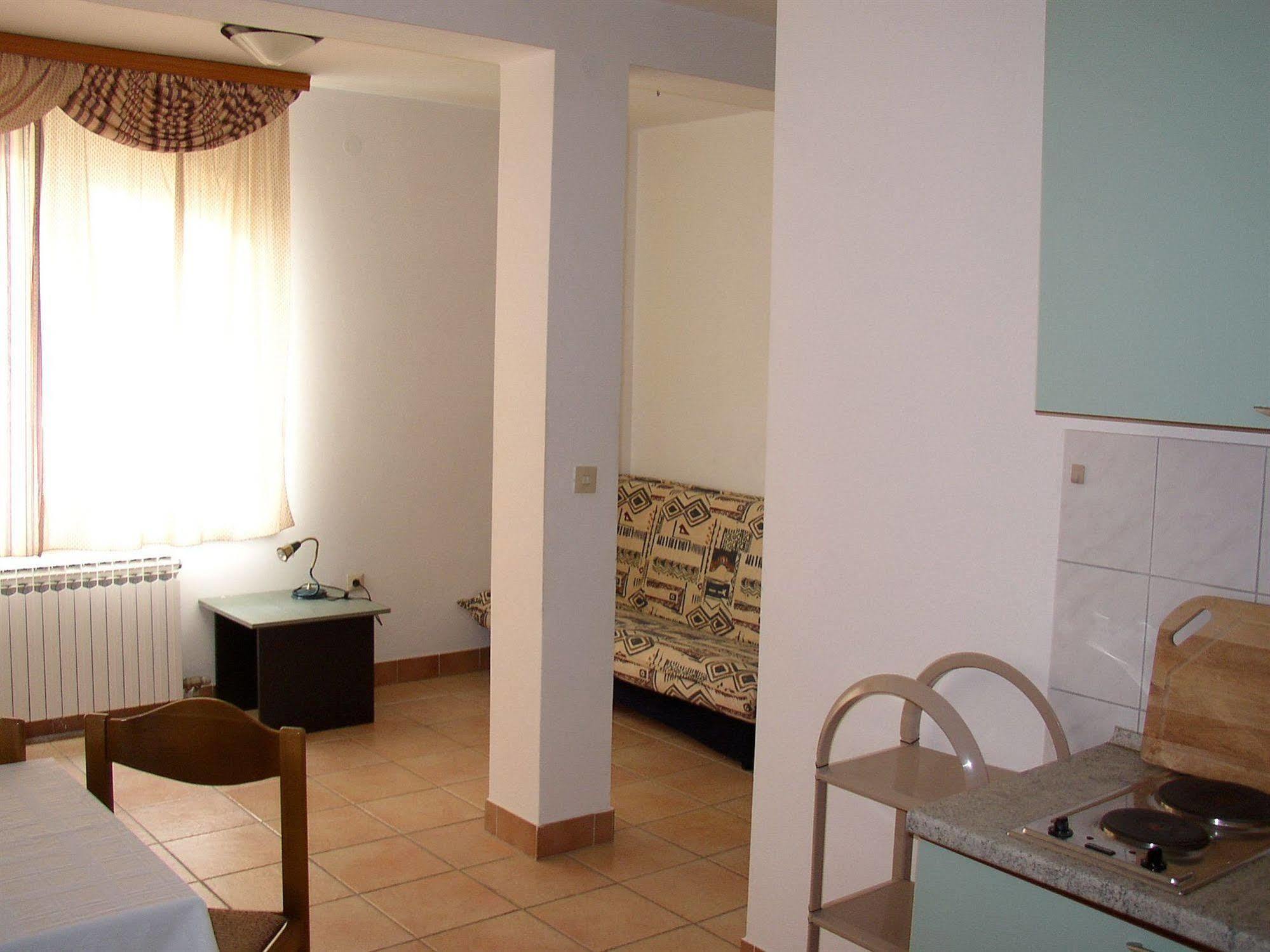 Hotel Vila 4M Ražanac Dış mekan fotoğraf